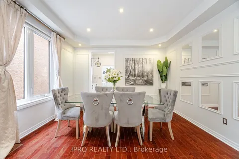 2185 Highcliffe Way, ON L6M 5B7