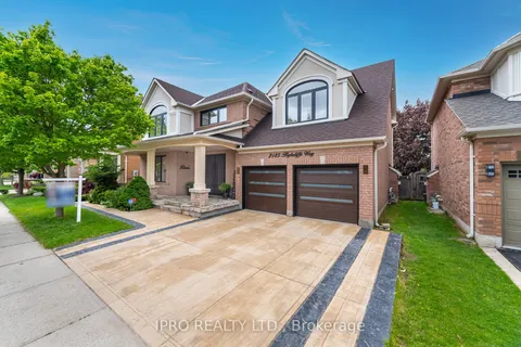 2185 Highcliffe Way, ON L6M 5B7