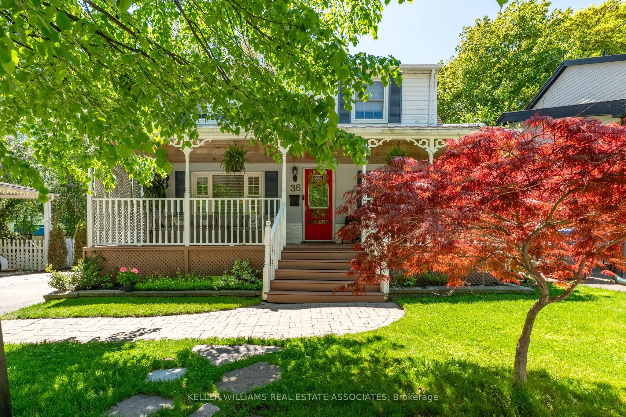 36 John Street, ON L5H 2E6