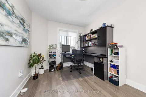 7042 Guildhall Court, ON L5N 6Y7