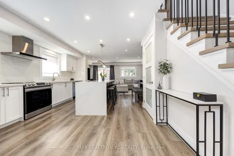 7042 Guildhall Court, ON L5N 6Y7