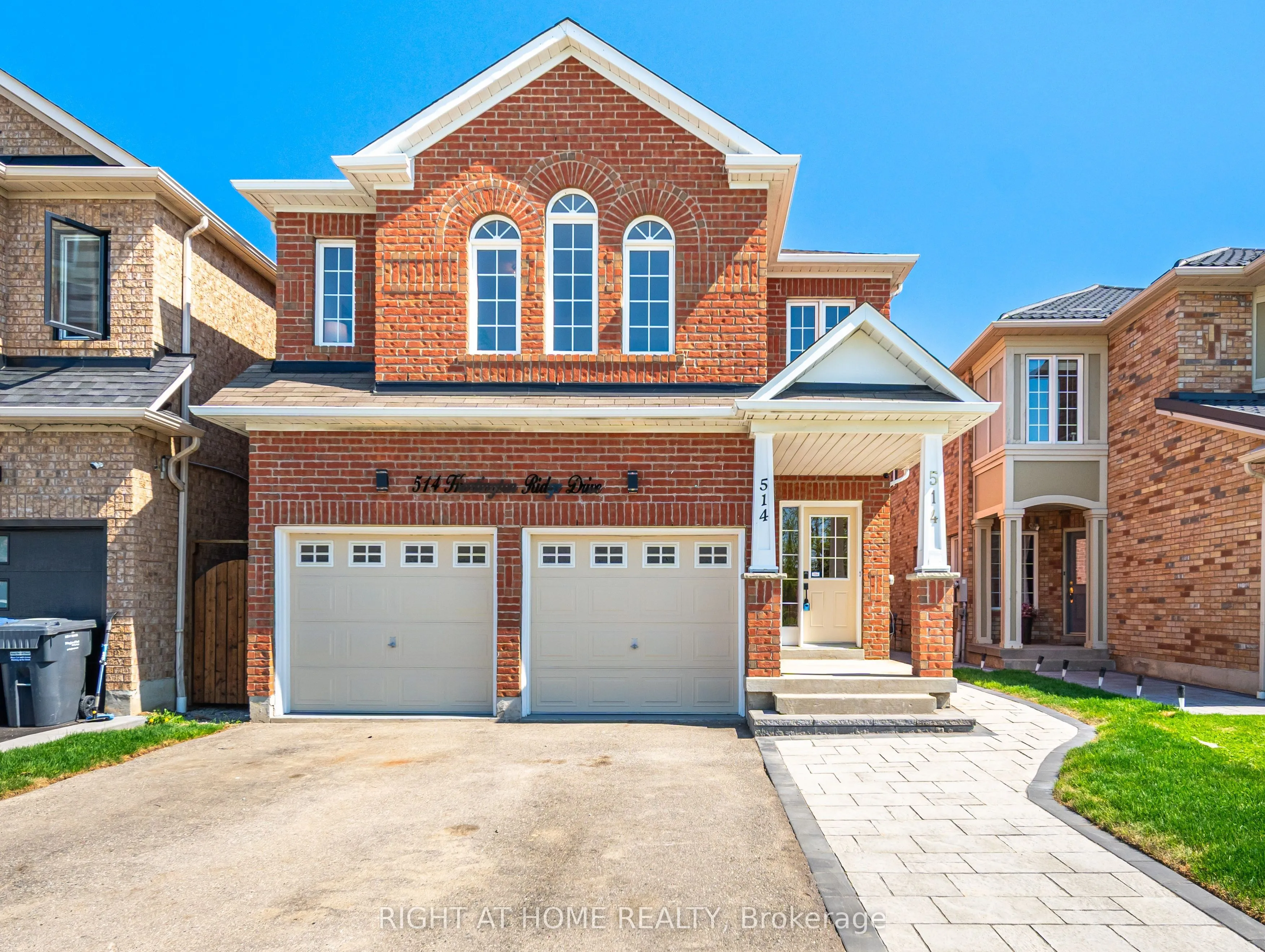 514 Huntington Ridge Drive, ON L5R 2X7