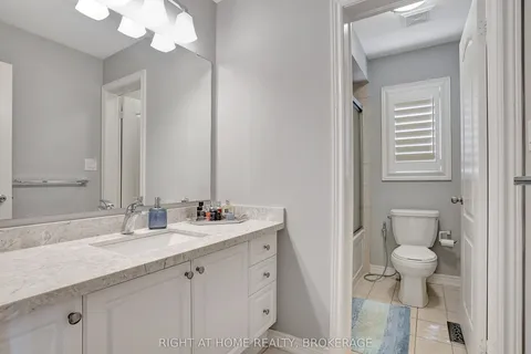 392 Grindstone Trail, ON L6H 0S1