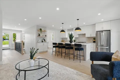 200 Jull Court, ON L9W 4M8
