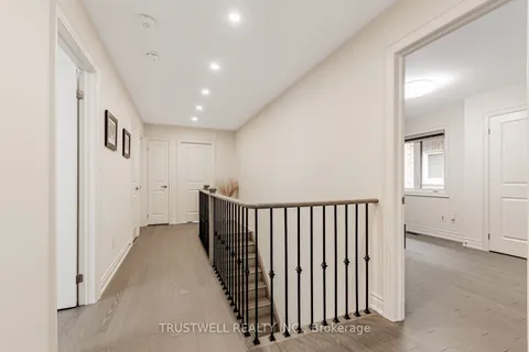 12 Vineyard Drive, ON L6Y 2A5