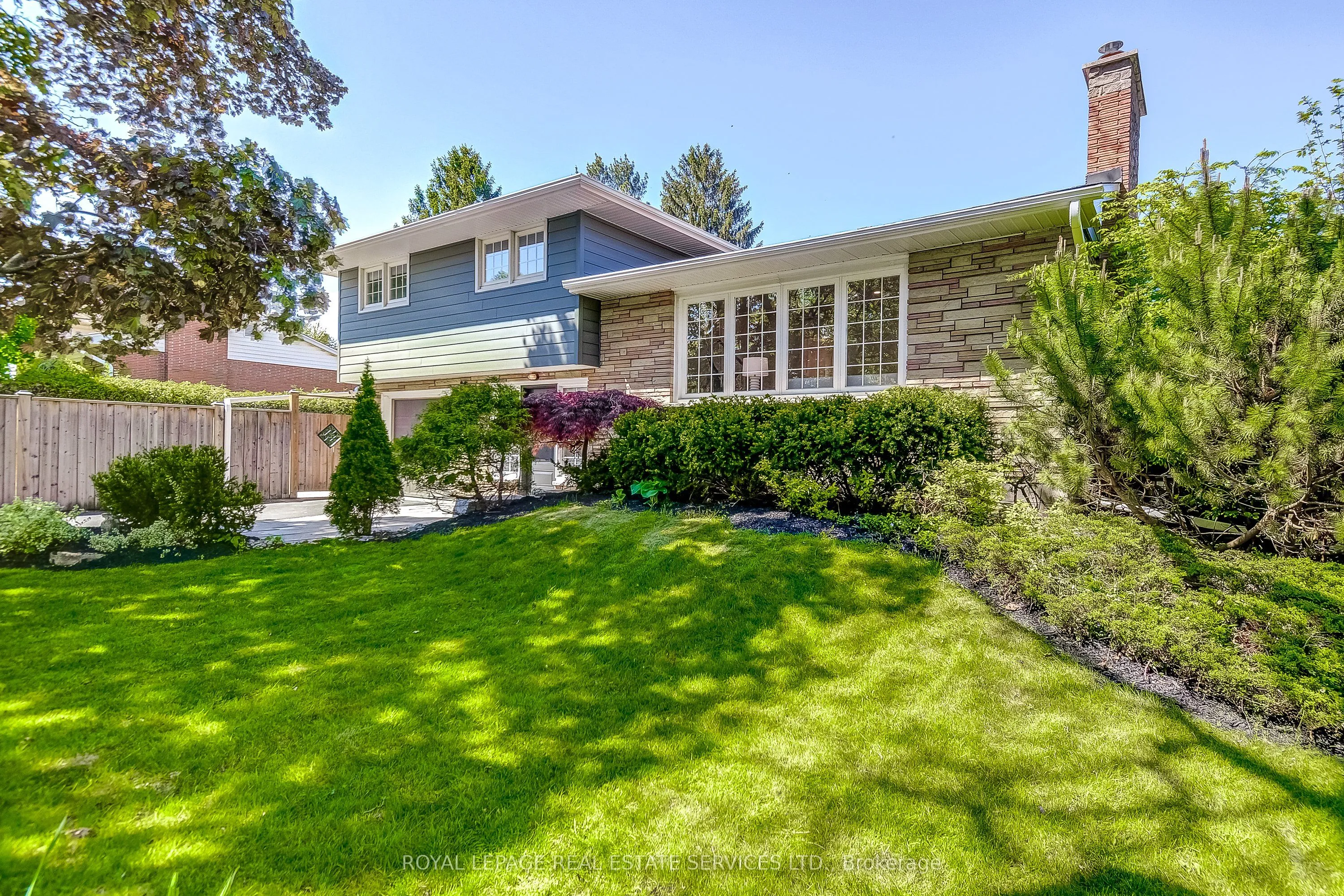 351 Strathcona Drive, ON L7L 2E4