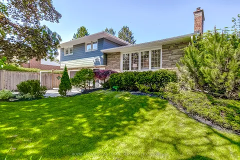 351 Strathcona Drive, ON L7L 2E4