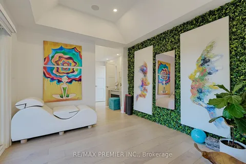 29 Joymar Drive, ON L5M 1G1