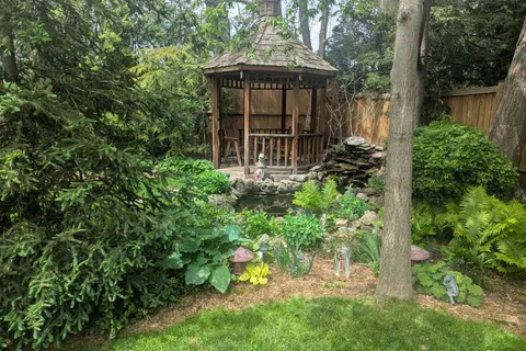 1443 Birchwood Drive, ON L5J 1T3