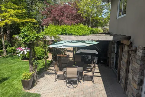 1443 Birchwood Drive, ON L5J 1T3