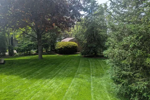 1443 Birchwood Drive, ON L5J 1T3