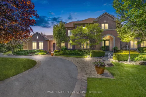 11 Bridlewood Boulevard, ON L0P 1H0