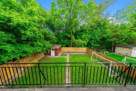 63 Collingdale Road, Toronto, ON M9V 3R2
