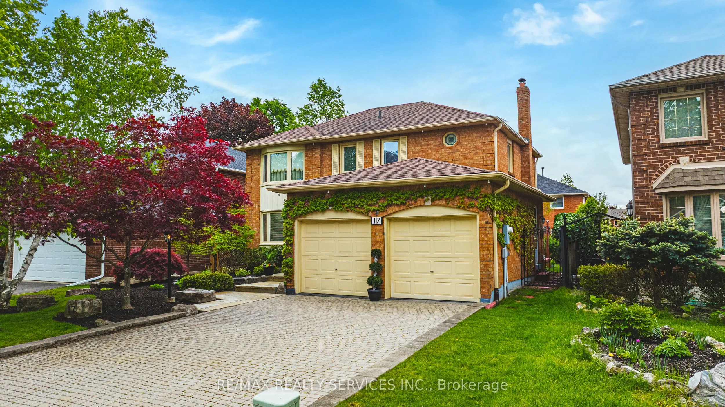 17 Cox Crescent, ON L6X 3G8