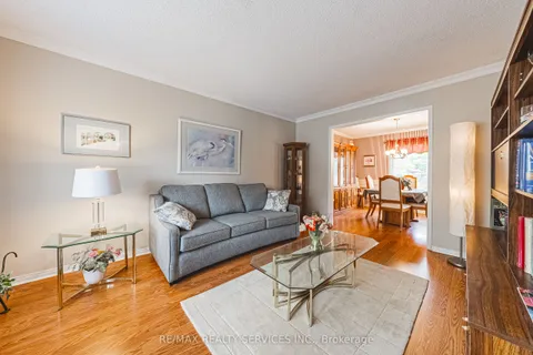 17 Cox Crescent, ON L6X 3G8