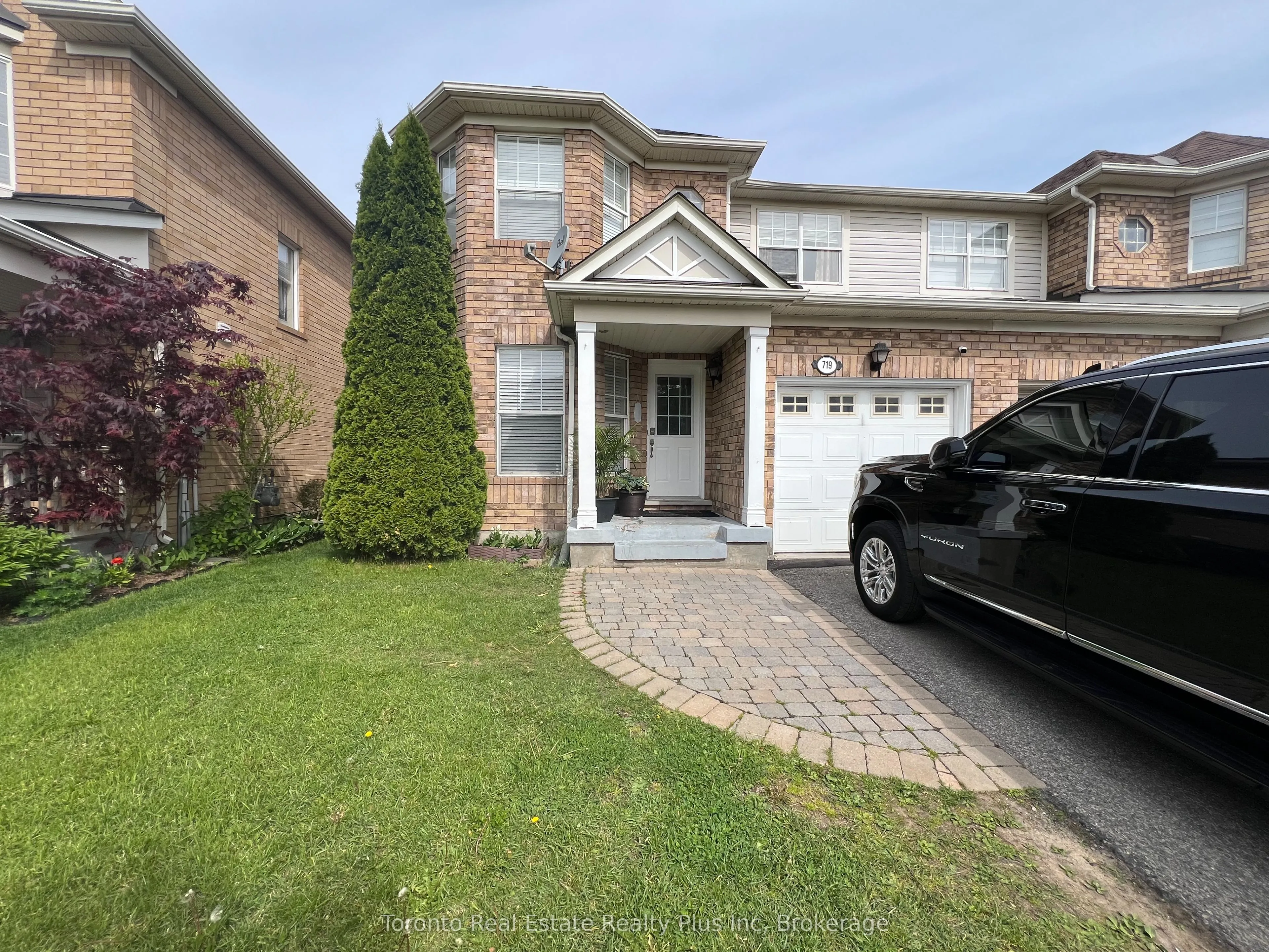719 Hutchinson Avenue, ON L9T 6A6