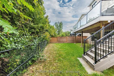 44 elysian fields Circle, ON L6Y 6E9