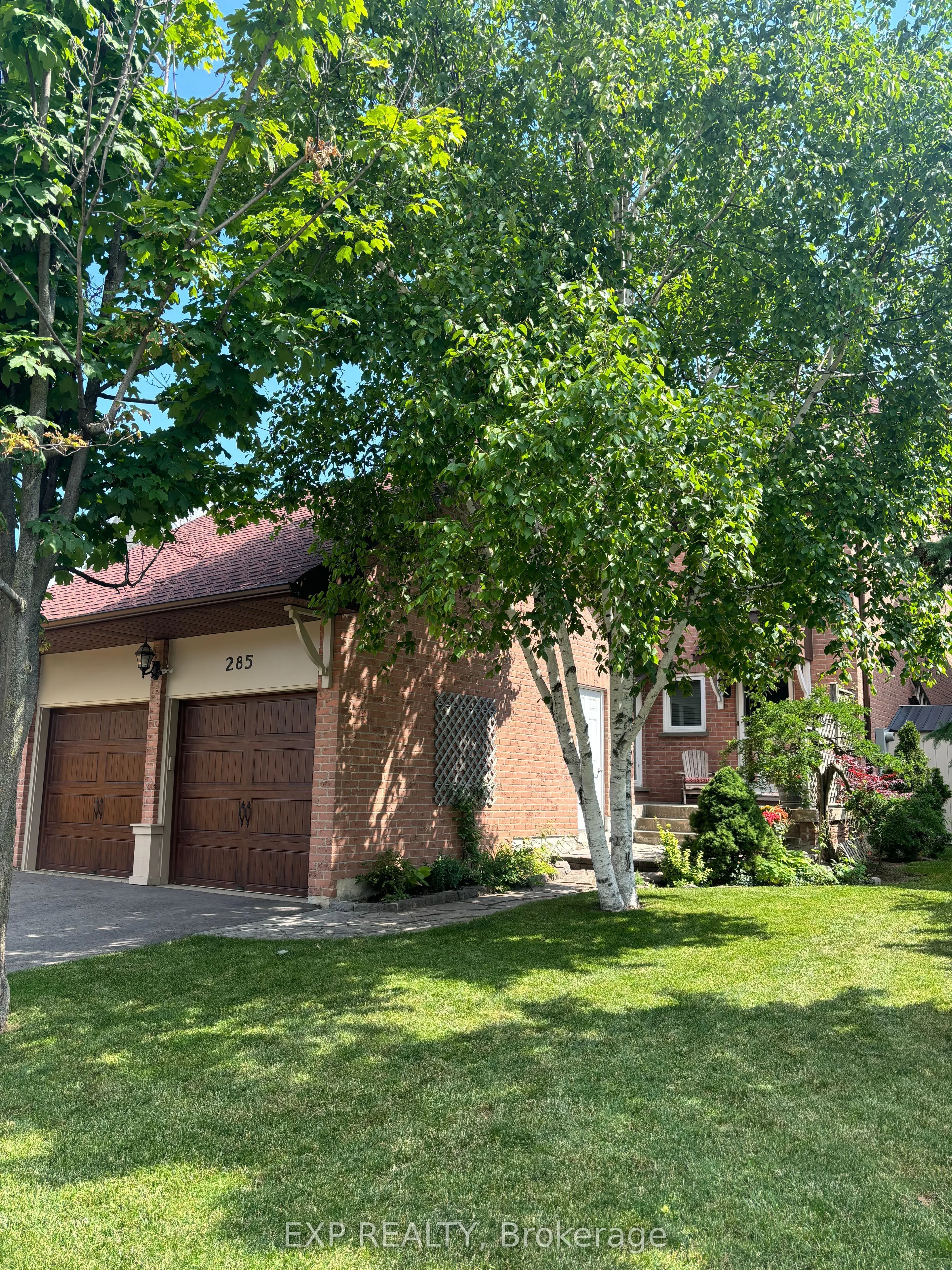 285 Kingsbridge Garden Circle, ON L5R 1L1