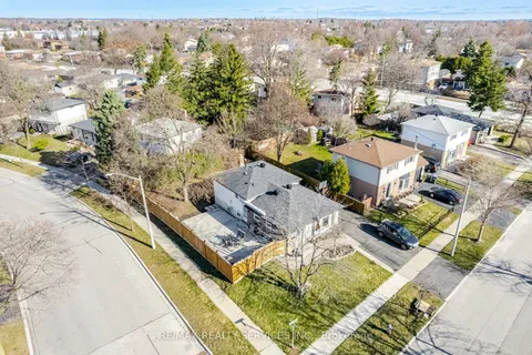 8 Reigate Avenue, ON L6V 2C9