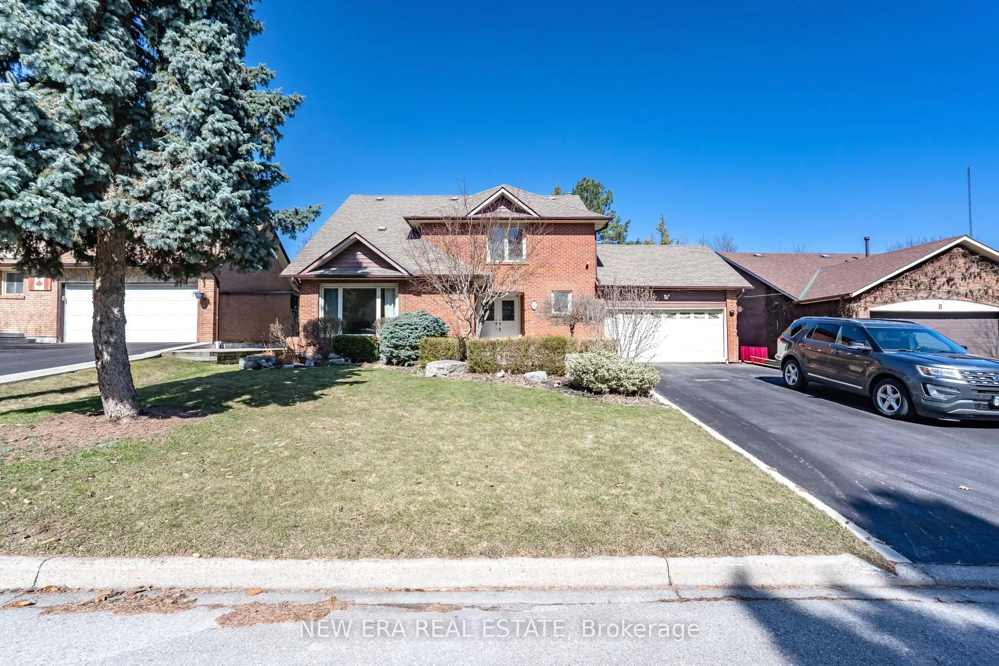 6 Cairnmore Court, ON L6Z 1T6