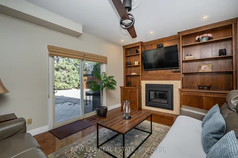 6 Cairnmore Court, ON L6Z 1T6