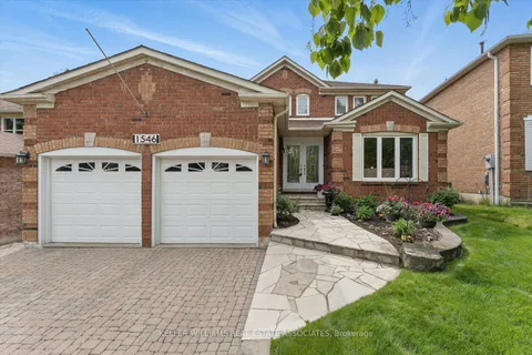 1546 Hollywell Avenue, ON L5N 4P5
