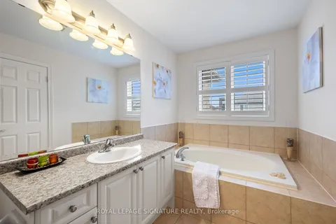 22 Mcpherson Road, ON L7C 4A7