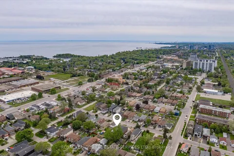 1059 Westmount Avenue, ON L5E 1X5