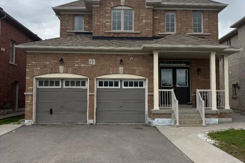 18 Morrow Bay Drive, ON L6P 3T9