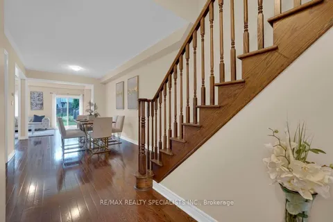 2437 OLD BROMPTON Way, ON L6M 0J6
