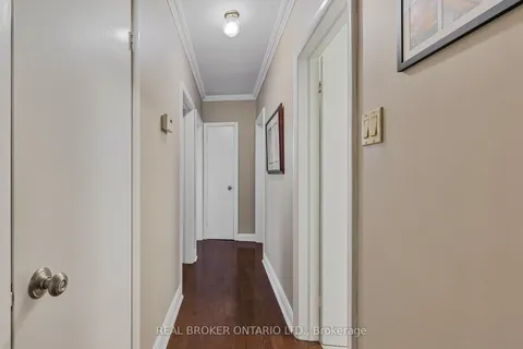 25 Sora Drive, ON L5M 1B3