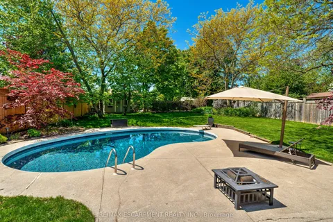 2174 Belgrave Court, ON L7P 3R5