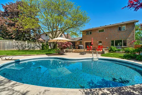 2174 Belgrave Court, ON L7P 3R5