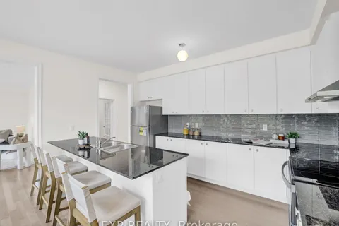 795 Apple Terrace, ON L9E 2C3