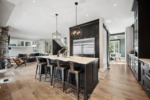 1247 Wood Place, ON L6L 2R4
