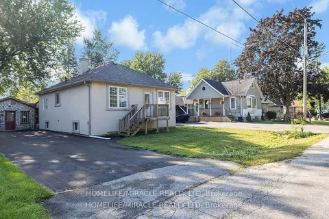 112 Troy Street, Mississauga, ON L5G 1S7