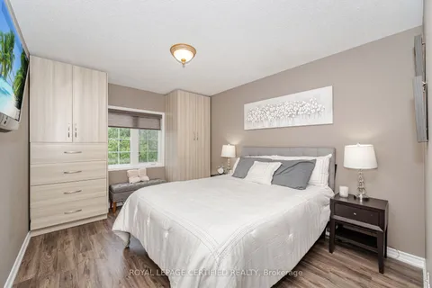 4 Hesketh Court, ON L7C 1C7