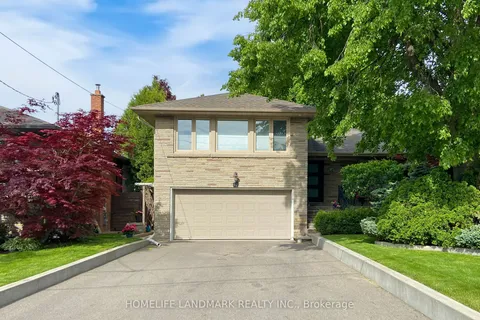 12 Carousel Court, ON M6B 3M1