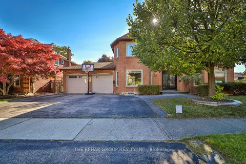 28 Ridelle Court, ON L6Z 4M2
