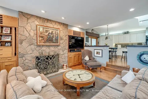 3657 Greenbower Court, ON L5L 1P3