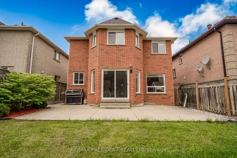 13 Tarquini Crescent, ON L7E 2V8
