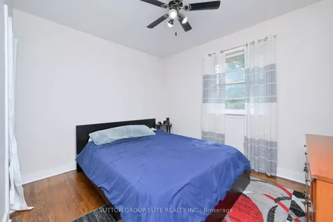 1238 Claredale Road, ON L5G 1T9