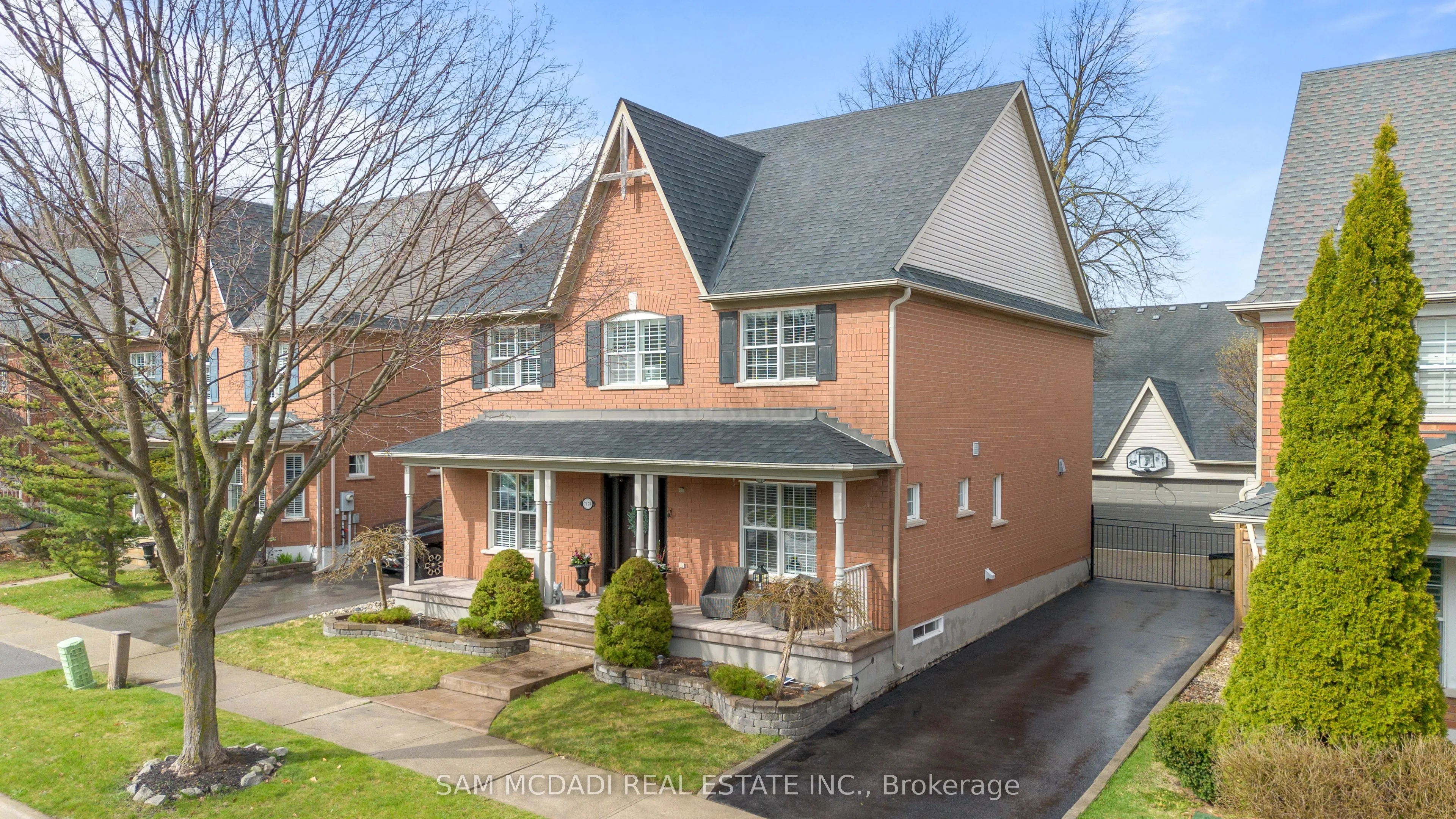 7174 Upton Crescent, ON L5N 7L6