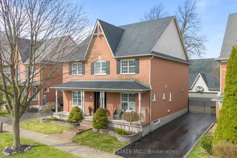 7174 Upton Crescent, ON L5N 7L6