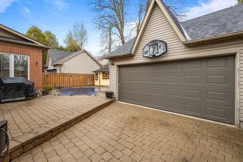 7174 Upton Crescent, ON L5N 7L6