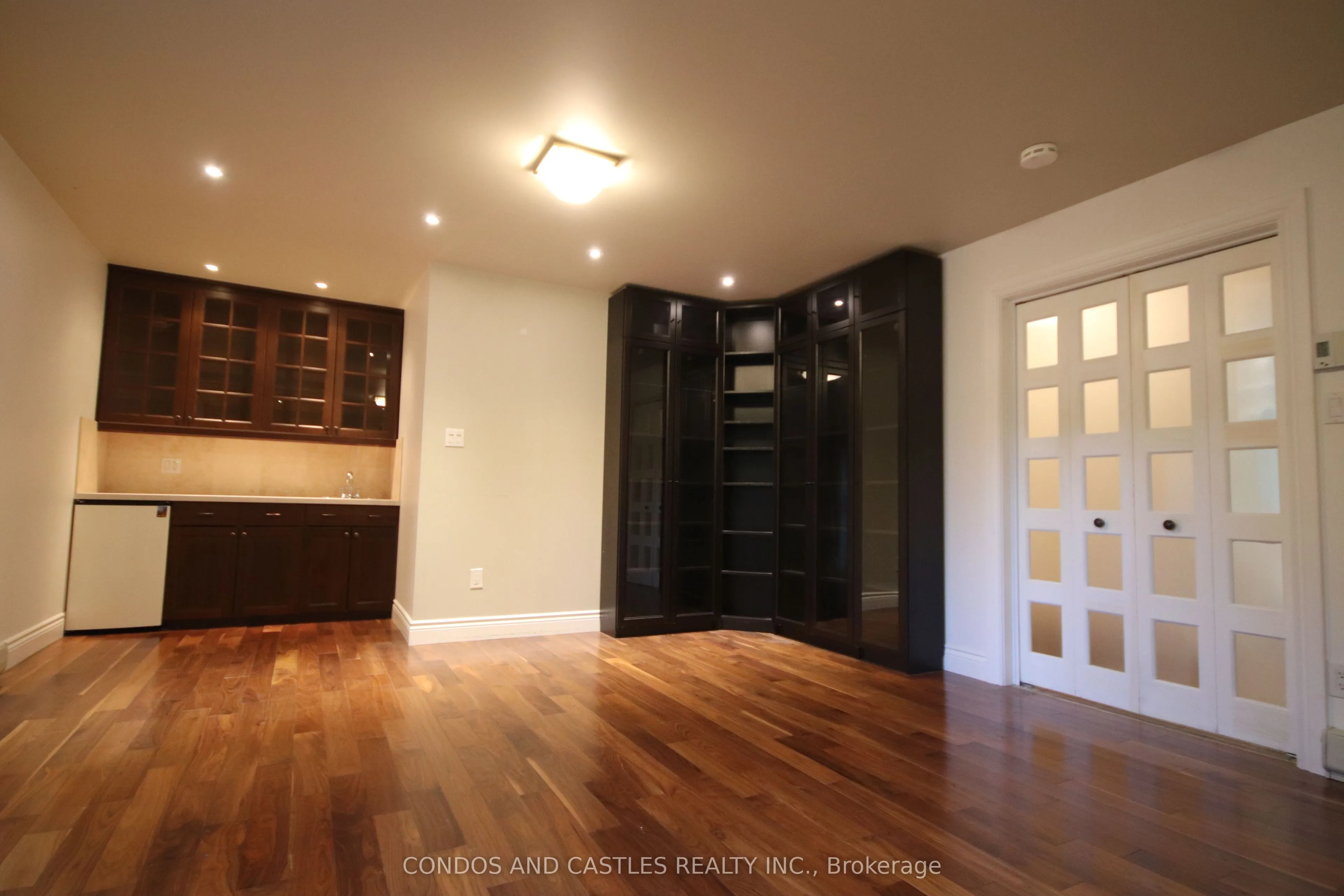 1557 Calumet Place, ON L5J 3B1