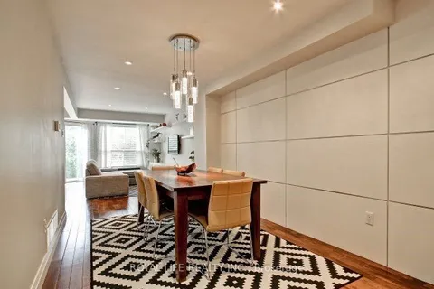 1070 Lindsay Drive, ON L6M 3B5