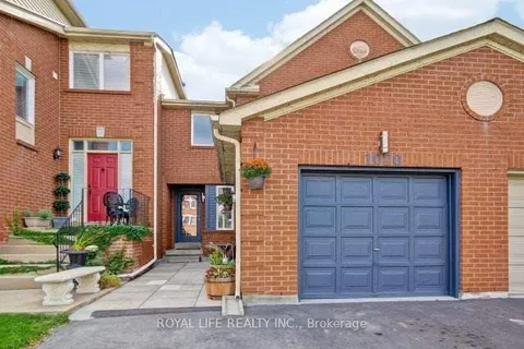 1070 Lindsay Drive, ON L6M 3B5