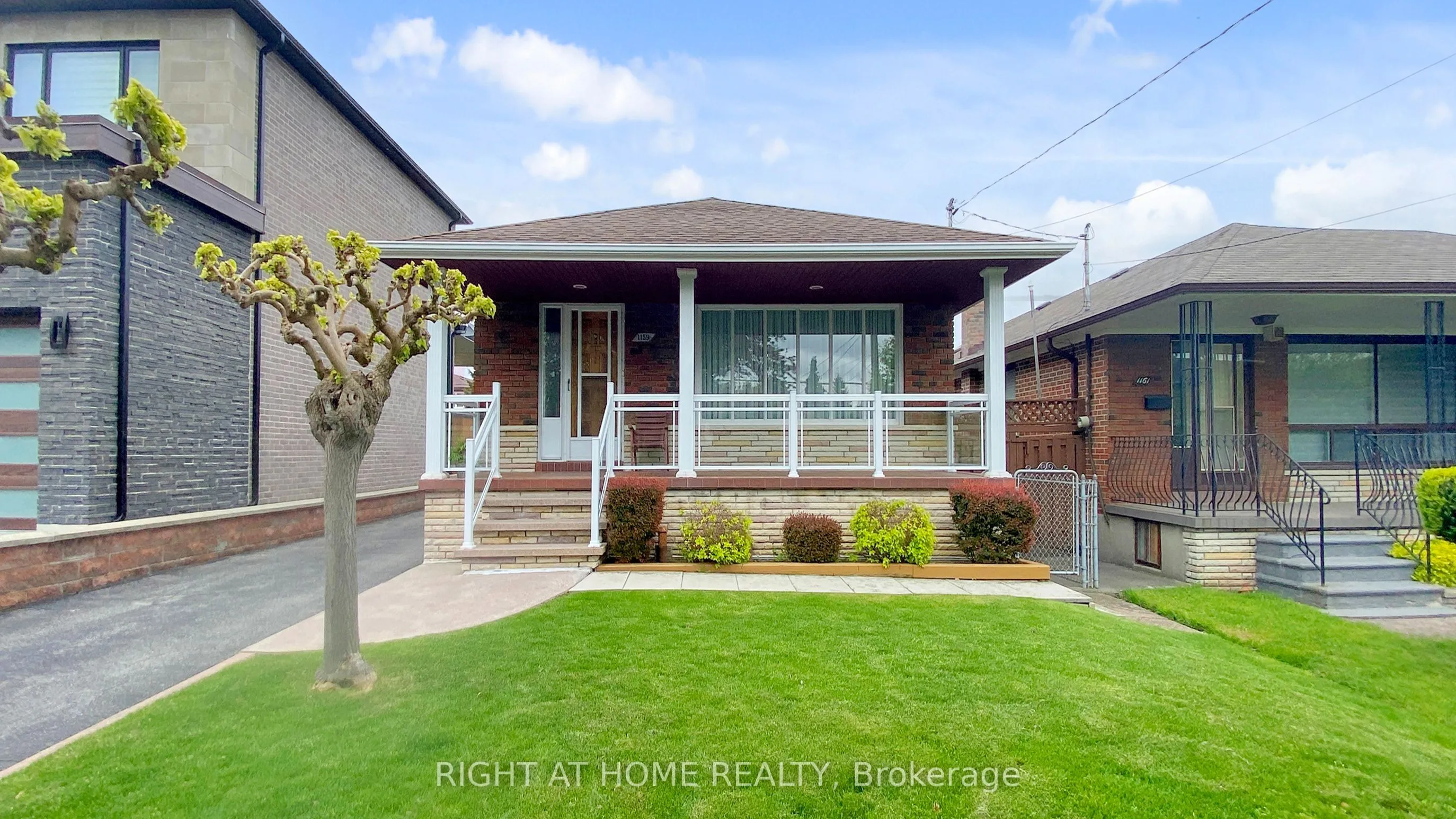 1159 Glengrove Avenue, ON M6B 2K5