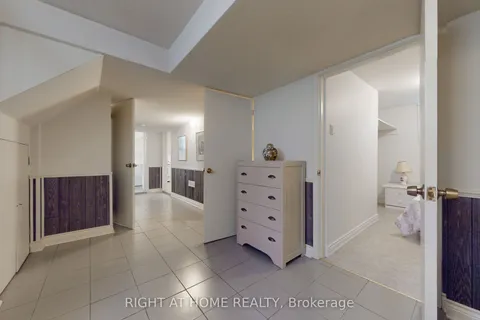 1159 Glengrove Avenue, ON M6B 2K5